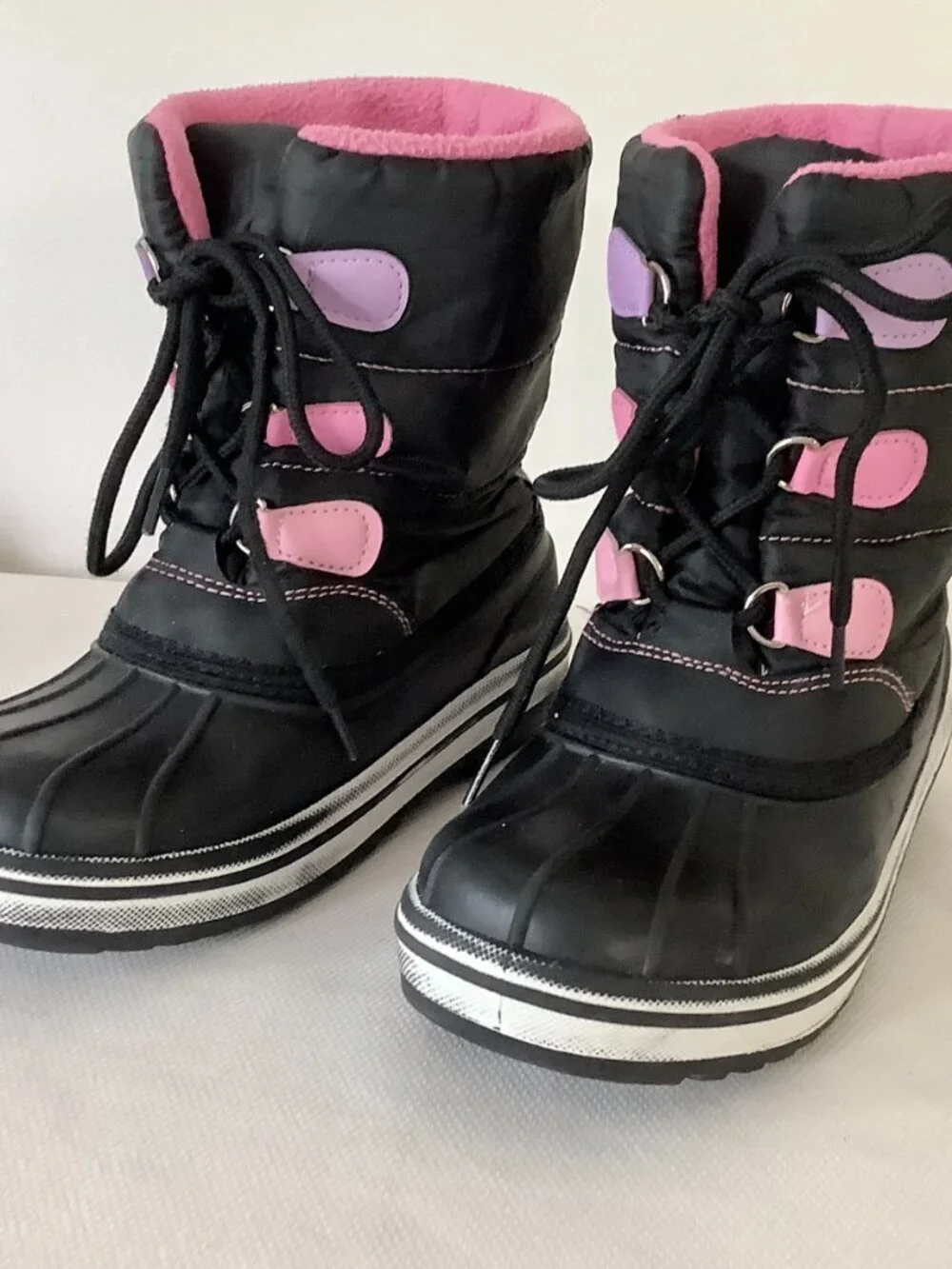 Girls Boots Tie Black Pink Sz 2. Portland Boot Company